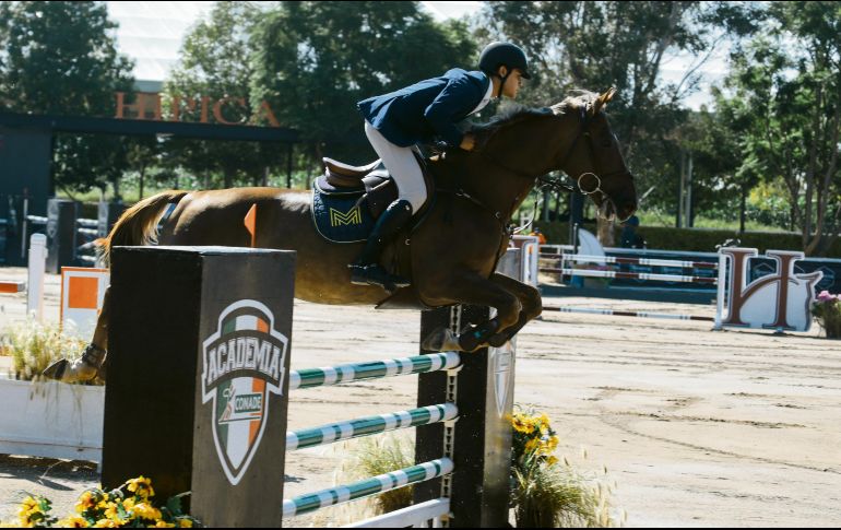 Carlos Rodolfo Molina realiza su recorrido a lomos de “Trebon De La Nutria”. EL INFORMADOR / G. Gallo