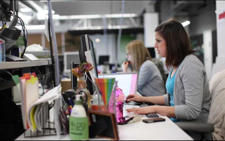 Reportan que las cuentas falsas facilitarán a los investigadores a la búsqueda de posible evidencia de fraude o de problemas de seguridad con los inmigrantes. EL INFORMADOR / ARCHIVO