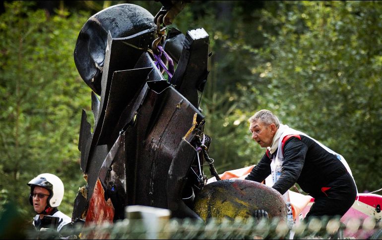 El accidente se produjo en la segunda vuelta de la carrera en el circuito de Spa-Francorchamps. AFP / R. De Waal