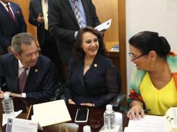 Porfirio Muñoz Ledo (i) queda como presidente de la Cámara, al menos hasta el 5 de septiembre. TWITTER/@PMunozLedo