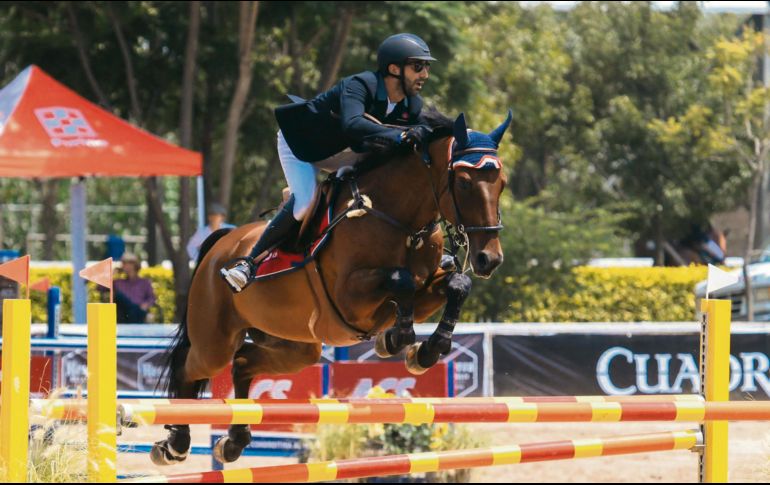 Luzardo realiza su recorrido a lomos de “Stan” durante la Libre a 1.35 metros. EL INFORMADOR / G. Gallo