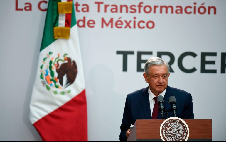 AMLO también afirmó que durante su gestión el Poder Ejecutivo ha dejado de intervenir en las decisiones de los poderes Legislativo y Judicial. AFP / A. Estralla