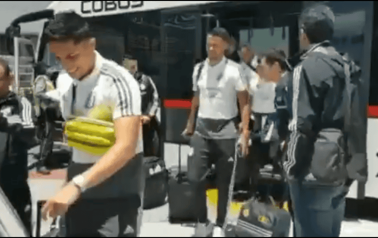 Los jugadores se concentraron en el hotel de la Terminal 2 del Aeropuerto Internacional de la Ciudad de México sin ofrecer declaraciones. TWITTER / @miseleccionmxEN