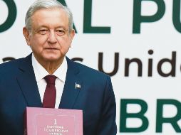 En medio de polémicas, manifestaciones y muestras de apoyo, El presidente Andrés Manuel López Obrador entregó su Primer Informe de Gobierno. AFP