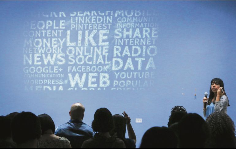 La exposición de ideas y el abordaje de nuevos conceptos enriquecen los puntos de vista de quienes asisten a estas dinámicas. CORTESÍA