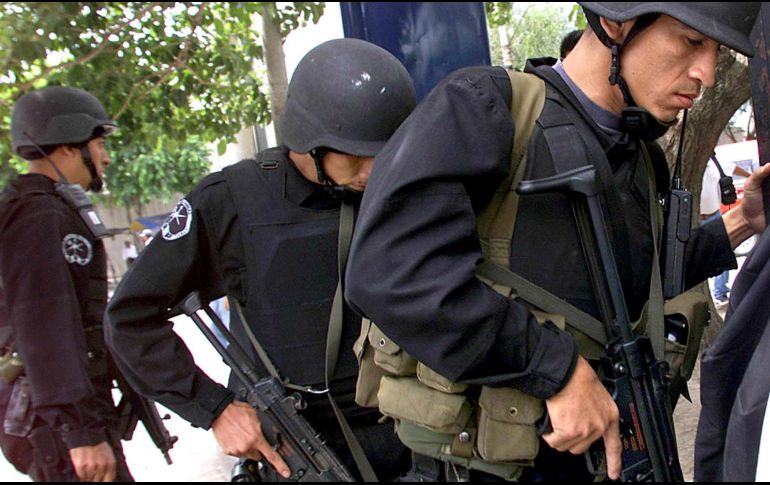 El presidente Bukele atribuyó la baja en los asesinatos al plan de control territorial lanzado el 20 de junio, con el que se han concentrado a más siete mil efectivos de la Policía y el Ejército en 22 localidades. AFP/Archivo