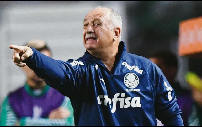 En su tercera etapa como técnico del Palmeiras, Scolari había llevado al equipo al título del campeonato brasileño del año pasado. AFP / N. Almeida