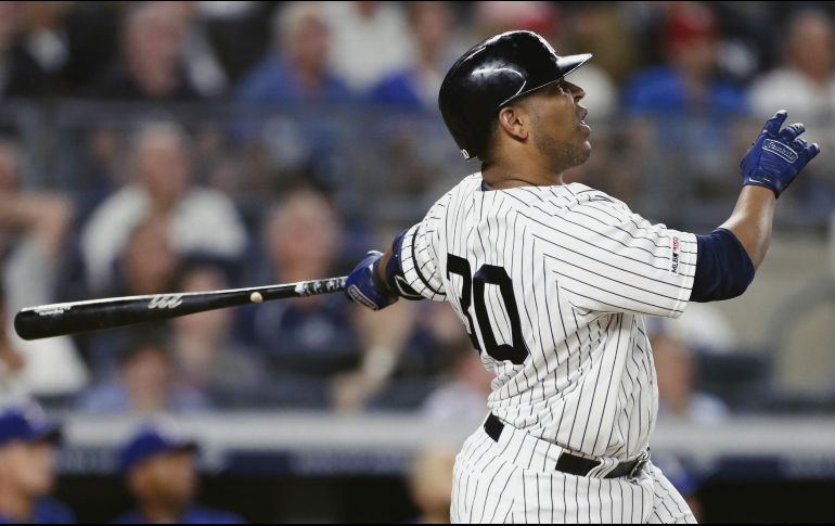 Edwin Encarnación reapareció con jonrón después de su lesión. AFP