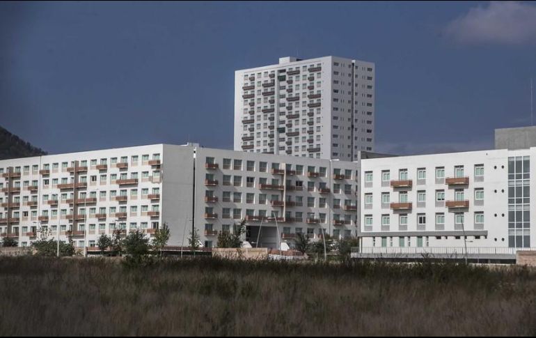 Ayer, Alfaroz anunció el decreto mediante el cual se declara Zona de Recuperación Ambiental a la zona de El Bajío, además avaló la venta de la Villa Panamericana ya que se trataba de un edificio que ya estaba construido. EL INFORMADOR / ARCHIVO