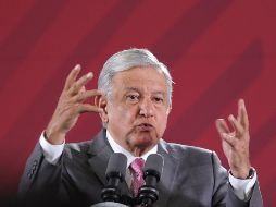López Obrador señaló que una de sus instrucciones era que antes de comprar se revisaran los almacenes, para evitar comprar lo que ya había. EFE / S. Gutiérrez