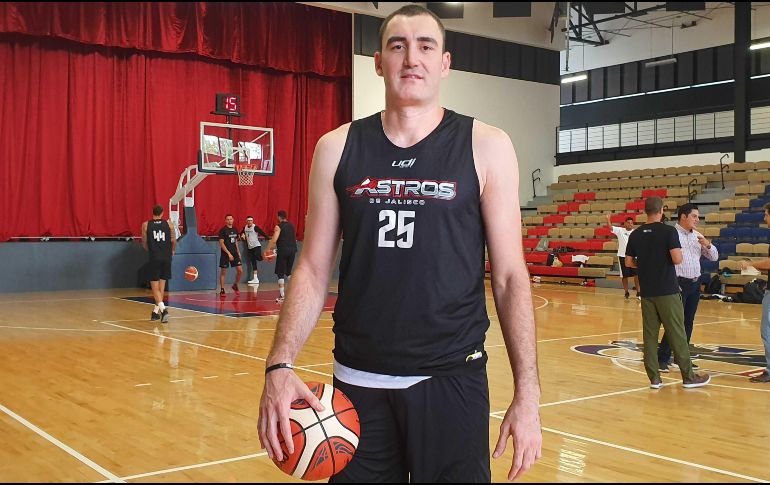 Tras un par de semanas trabajando con el equipo, Gutiérrez se mostró entusiasmado por haber dejado atrás sus dolencias físicas. EL INFORMADOR / D. Reos