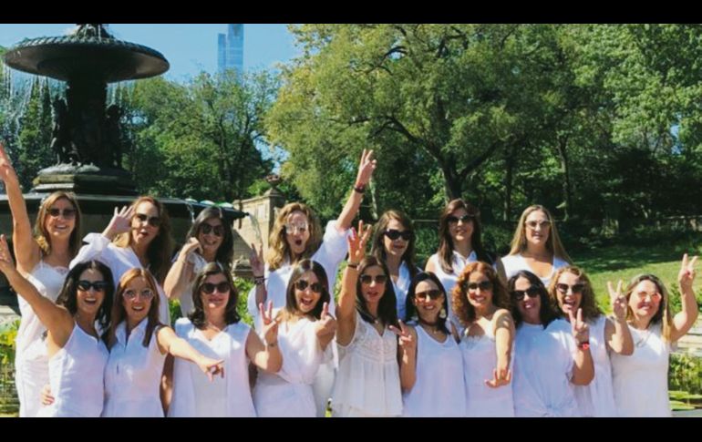 Cumpleañeras festejando en Central Park de New York.