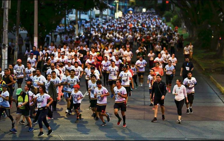 En 2018, la carrera contó con ocho mil competidores. ESPECIAL / CARRERA LEONES NEGROS