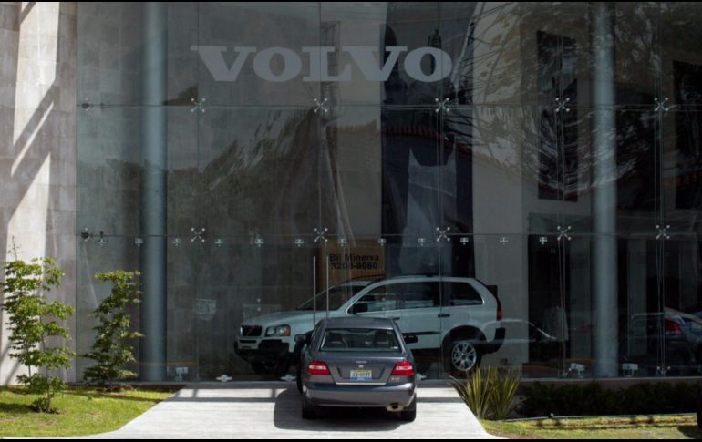 La Asociación Mexicana de Distribuidores de Automotores mantiene la expectativa de ventas de un millón 331 mil 186 unidades para el cierre de año. EL INFORMADOR/ ARCHIVO