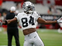 Brown publicó en su cuenta de Instagram una historia en la que se aprecia la imagen de un aviso y un mensaje para el equipo. AP / ARCHIVO