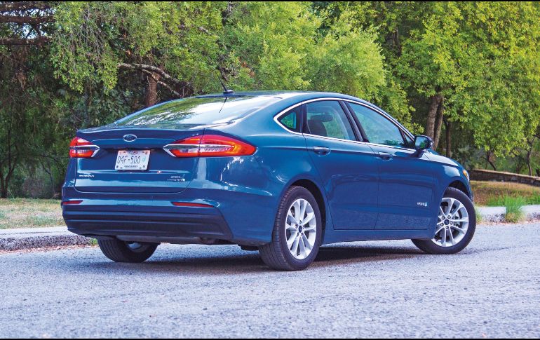 Ford Fusion híbrido, una buena opción de lujo sustentable