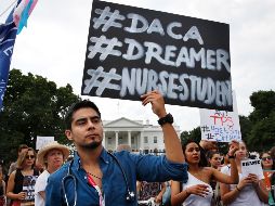 En 2017 la Administración Trump anunció que iba a suspender los beneficios de DACA alegando que el programa se creó 