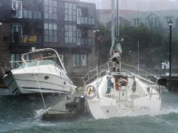 El ciclón avanza a 49 km/h y se encuentra a 290 km al sur-sureste de la ciudad estadounidense de Eastport, Maine, y a 225 km al sur-suroeste de la ciudad de Halifax, Canadá. AP / A. Vaughan
