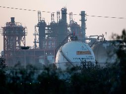 En el Paquete Económico, Hacienda admite que existe una desaceleración de la economía mundial y considera menores precios de los energéticos. AFP/ARCHIVO