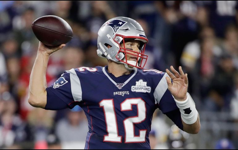 Su saldo fue  24 de 36 pases para 341 yardas. AP