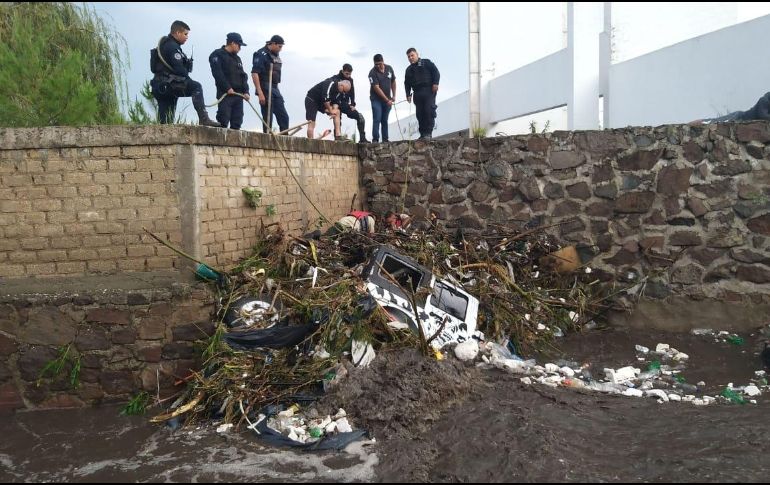Esta mañana el ayuntamiento de Tlajomulco confirmó el hallazgo de un tercer cuerpo, sin embargo se desconoce su identidad al momento. ESPECIAL/