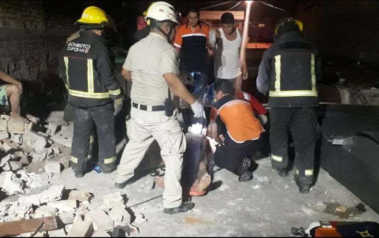 El joven fue trasladado a un puesto de socorros en estado grave. CORTESÍA / BOMBEROS DE ZAPOPAN