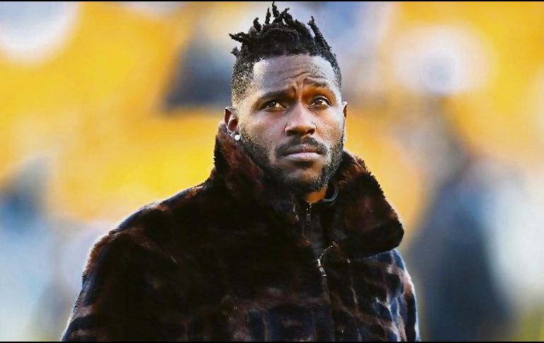 Antonio Brown respondió de inmediato a las acusaciones y dice que son falsas. AP