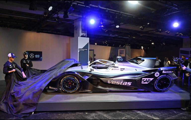 ''Aquí nace la próxima edición de coches de carreras Mercedes'', declaró el director de la escudería Toto Wolff. AFP / T. Schwarz