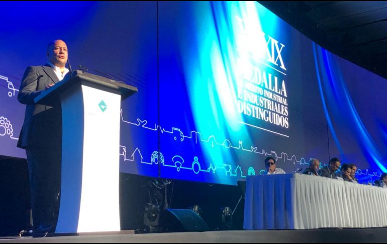 “Vamos a hablar con los legisladores federales de Jalisco de todos los partidos”, anunció el mandatario. TWITTER / @CCIJalisco