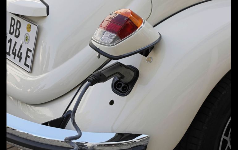 Un viejo rejuvenecido, eso es el nuevo vocho eléctrico
