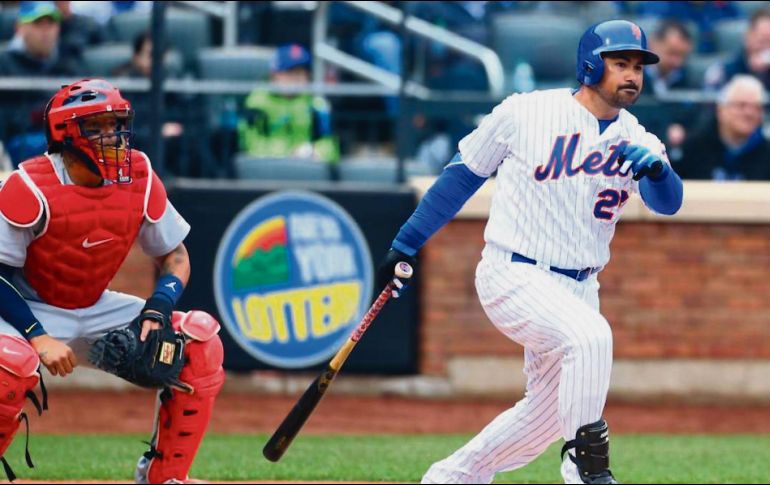 Adrián González jugó por última vez en Grandes Ligas con los Mets de Nueva York en la temporada 2018. AFP