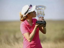 Alejandra Llaneza está a un triunfo en el Symetra Tour de volver a la LPGA. @ALELLANEZA