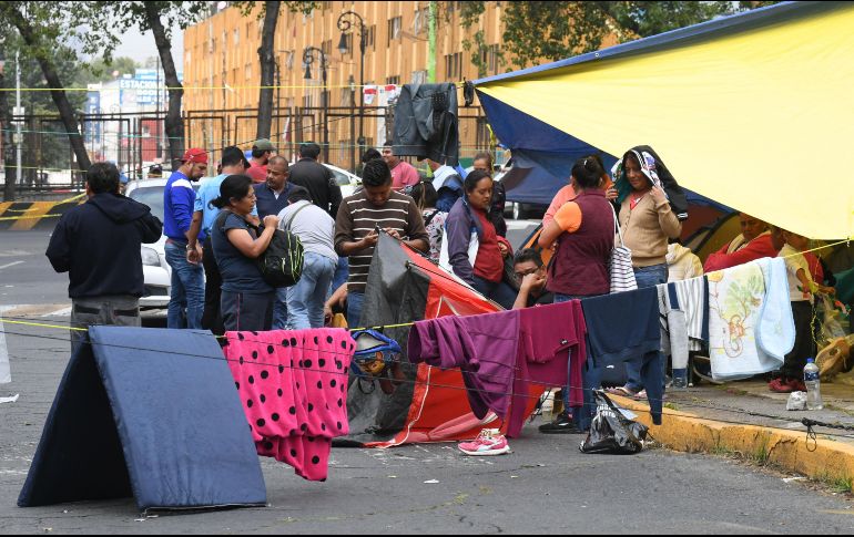 Las acciones de la CNTE impiden el acceso y salida de todo el personal del Palacio Legislativo. SUN / A. Martínez