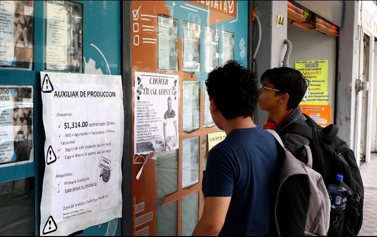 Los empleos permanentes generados en agosto retrocedieron 50.6% respecto a los reportados un año antes. EL INFORMADOR / ARCHIVO