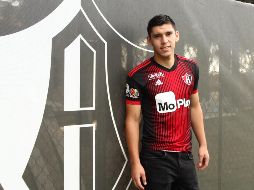 Aunque desconoce totalmente la pasión que se vive en estos partidos, el defensa espera que sea un partido bien disputado, con la intención de darle alegrías a sus aficiones. EL INFORMADOR / ARCHIVO