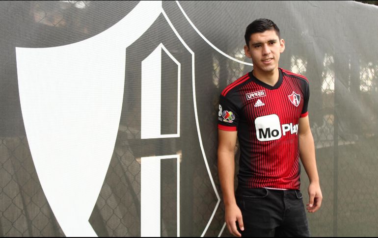 Aunque desconoce totalmente la pasión que se vive en estos partidos, el defensa espera que sea un partido bien disputado, con la intención de darle alegrías a sus aficiones. EL INFORMADOR / ARCHIVO