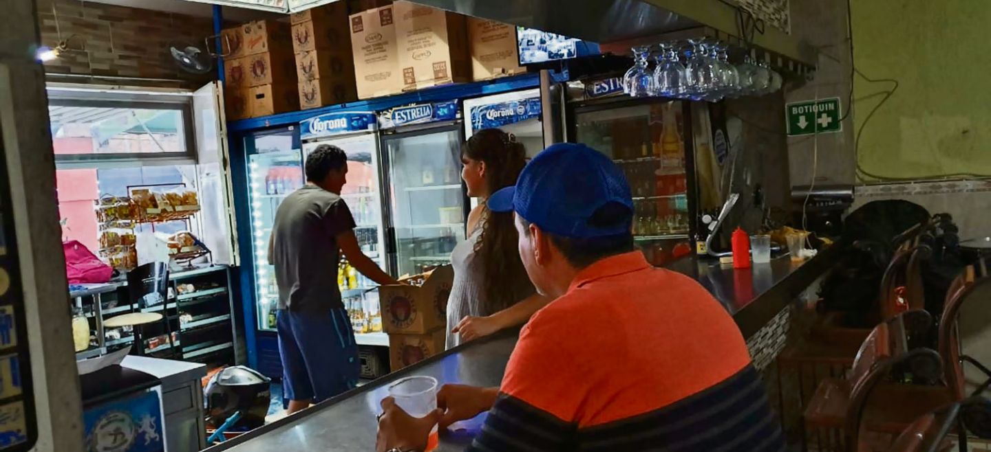 La nueva normativa en la metrópoli ha afectado el negocio de Esteban, ubicado en la Colonia Talpita. EL INFORMADOR / S. Blanco