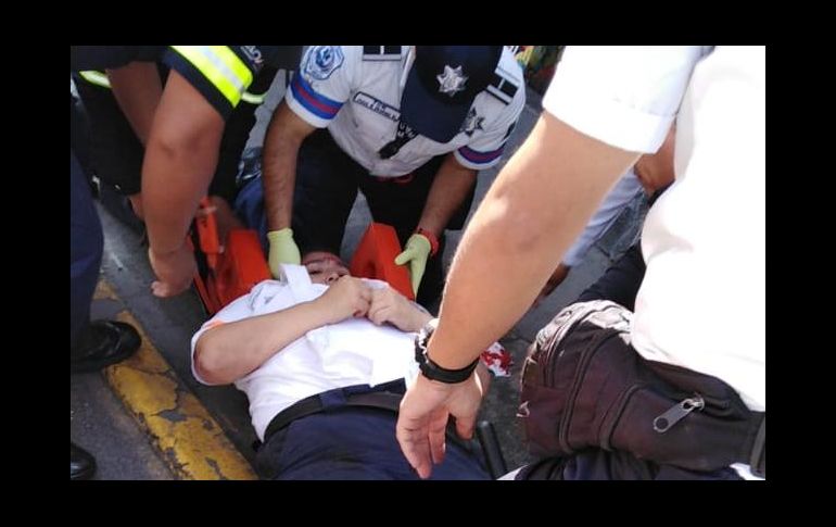 Las mujeres sufrieron pisotones de los equinos en diferentes partes de su cuerpo. TWITTER@SS_Edomex