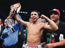 Munguía fue dominante ante Allotey, forzando a que la esquina del africano tirara la toalla. IMAGO7