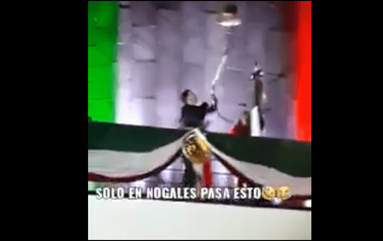 En redes sociales circulan videos del mal momento que pasó el edil. TWITTER / @RuidoEnLaRed