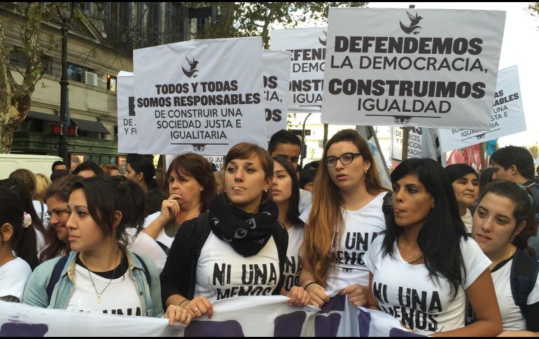 Las estadísticas de la asociación Mujeres de la Matria Latinoamericana dan cuenta de un feminicidio en Argentina cada 32 horas. NOTIMEX/Archivo