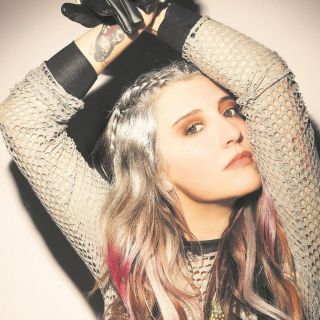 María Barracuda vive sus “Catástrofes perfumadas”