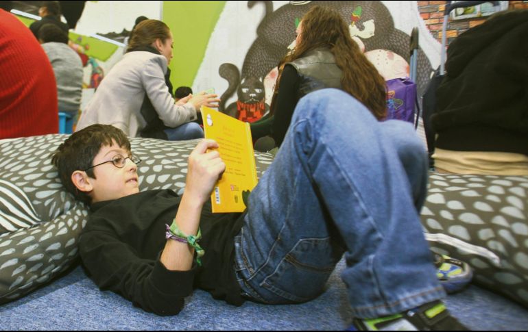 El cuento suele atraer a lectores de todas las edades. EL INFORMADOR