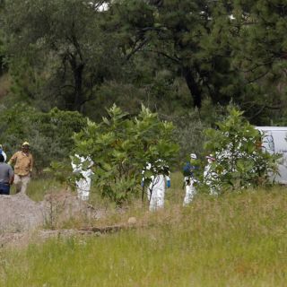 Encuentran otras 19 bolsas con restos en predio de La Primavera; van 138