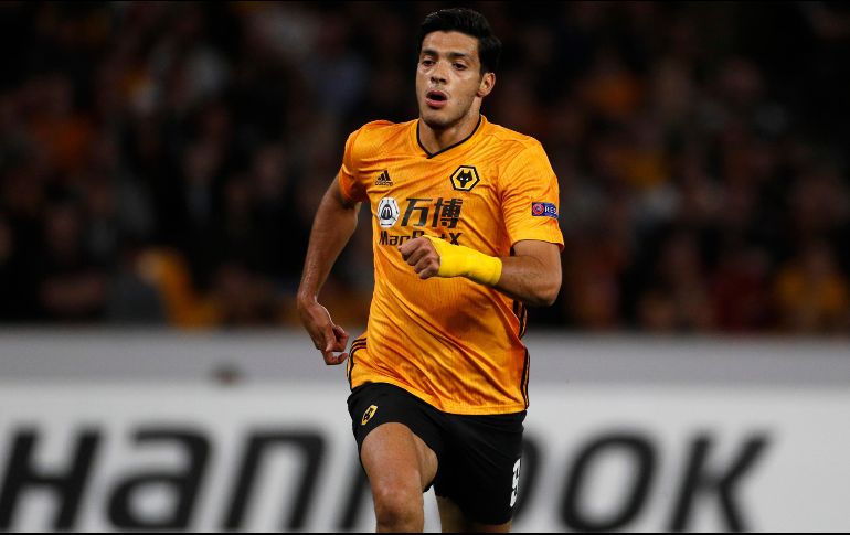 El mexicano estuvo en acción durante todo el partido. AP / R. Vieira