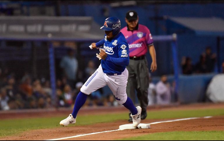 Los Acereros atacaron desde la primera entrada, cuando anotaron cuatro carreras. TWITTER/AcererosOficial
