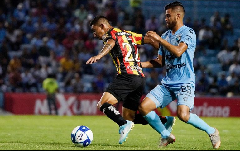 Después de este resultado, la UdeG se quedó con 10 unidades, pero se mantiene en los puestos de Liguilla. IMAGO7/D. Borrego