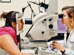 La retinopatía diabética y las cataratas representan las principales causas de ceguera en el país. EL INFORMADOR