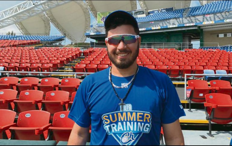 Castellanos tuvo 21 apariciones como relevista con los albiazules la campaña anterior. @charrosbeisbol