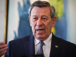 El canciller de Uruguay, Rodolfo Nin Novoa, habla durante una conferencia de prensa este martes, en Montevideo. EFE/R. Martínez